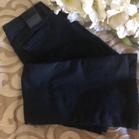 Denim - Buffalo Jeans size 28